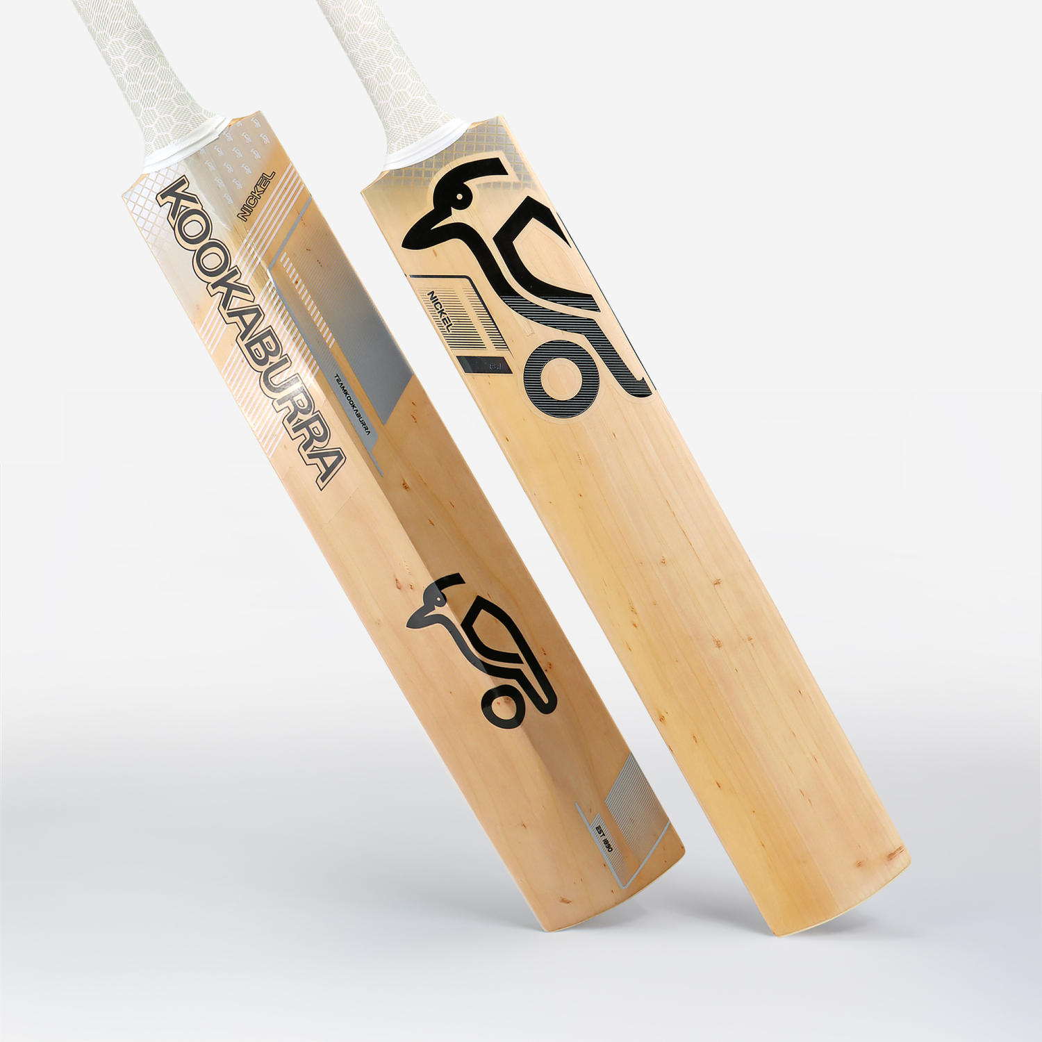 2025 Nickel 8.1 Junior Cricket Bat