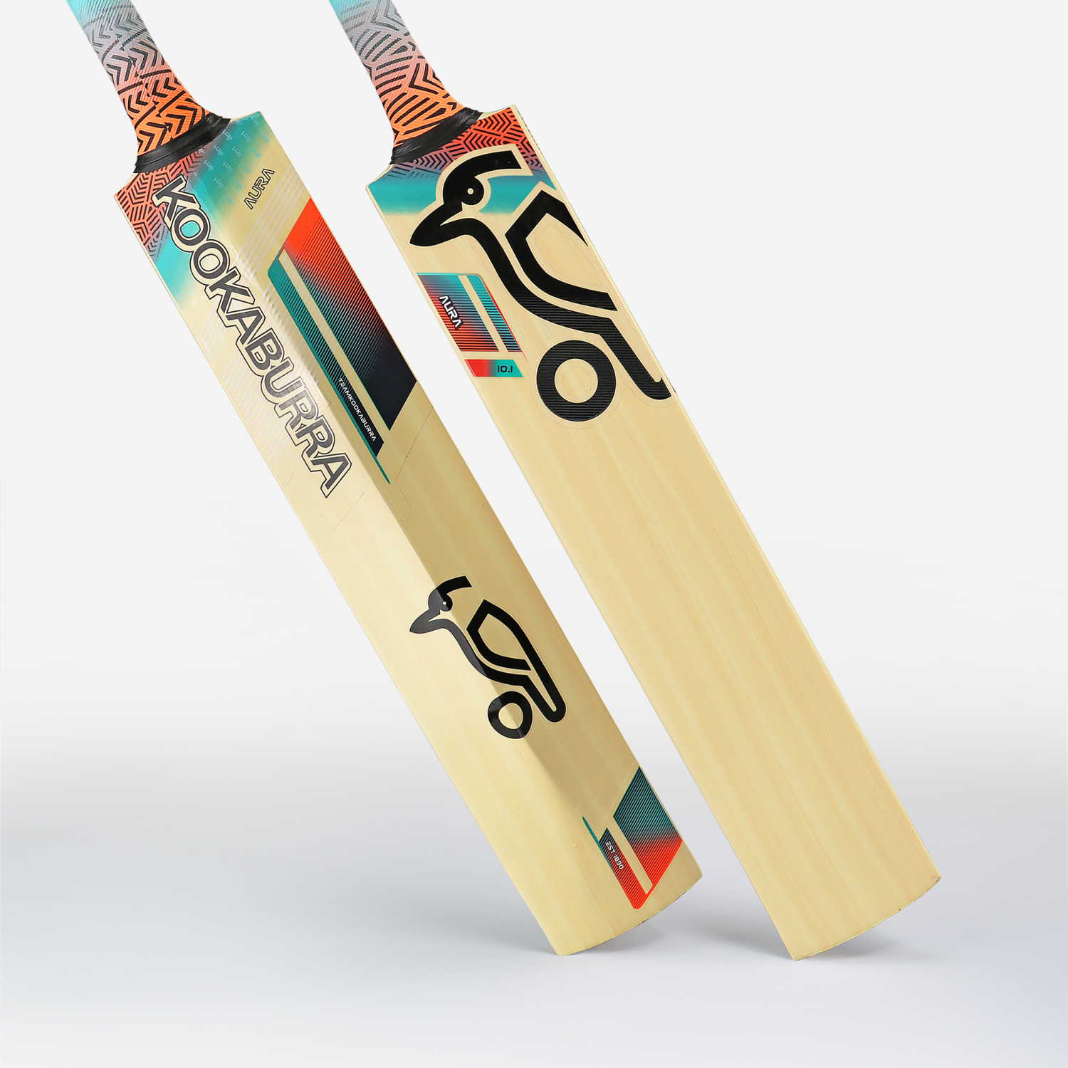 2025 Aura 10.1 Junior Cricket Bat 